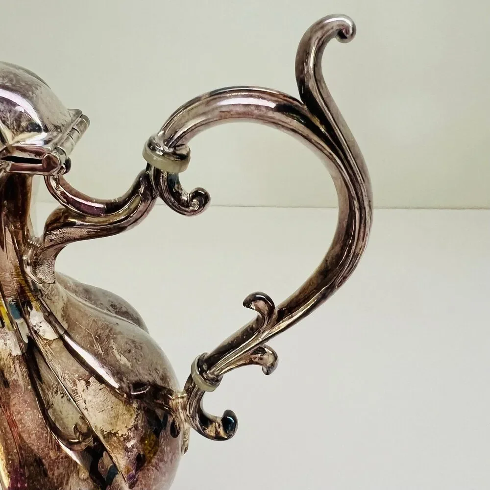 REED & BARTON 1795 Winthrop Silver Plated Melon Shape Coffee Teapot